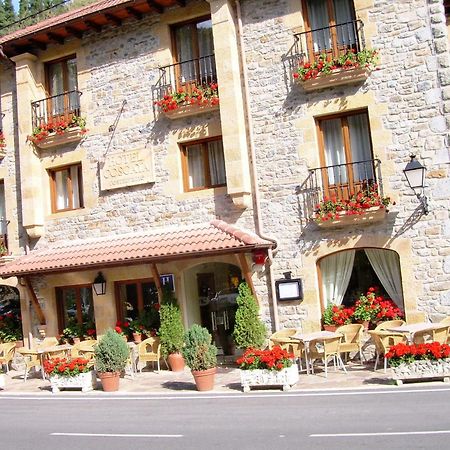 Hotel Cosgaya Exterior photo